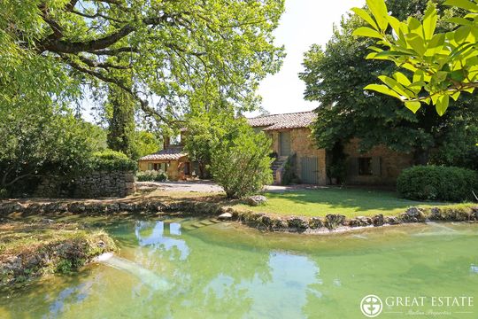 Дом в Сиена