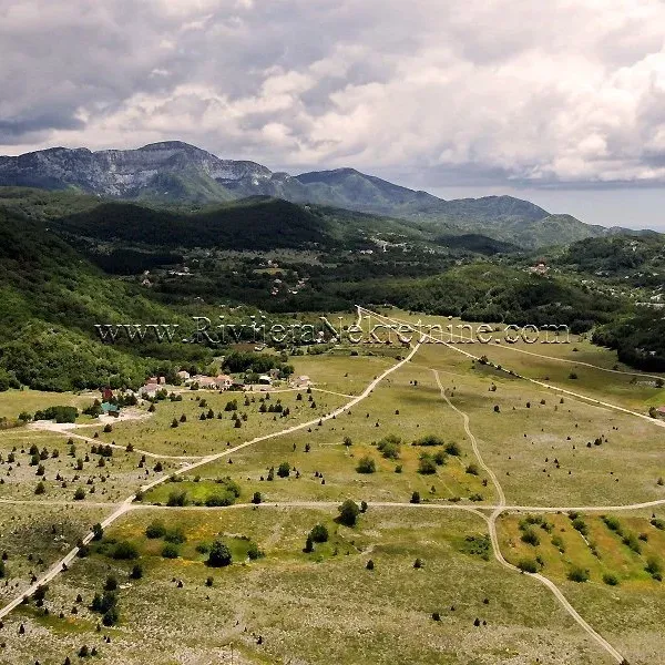Земельный участок в Херцег-Нови, фото 1