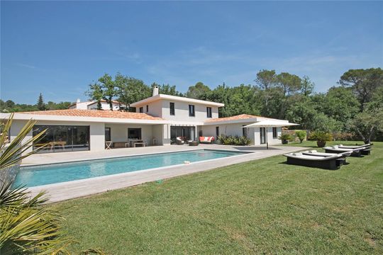 Дом в Рокфор-Ле-Пен