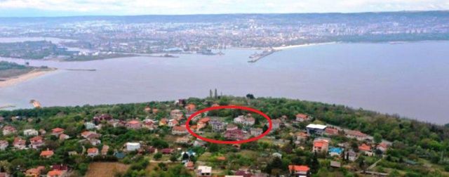 Земельный участок в 4-тирайон