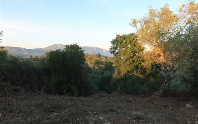 Земельный участок в Corfu