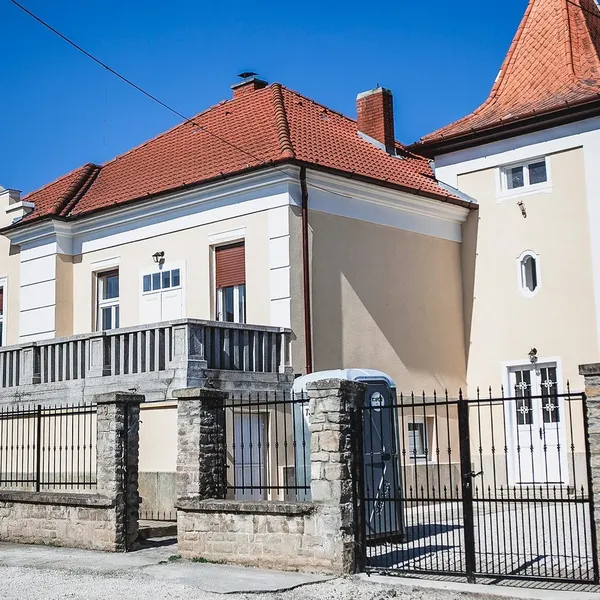 Дом в Кестхей, фото 1