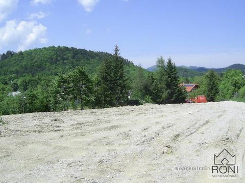 Земельный участок в Постойна