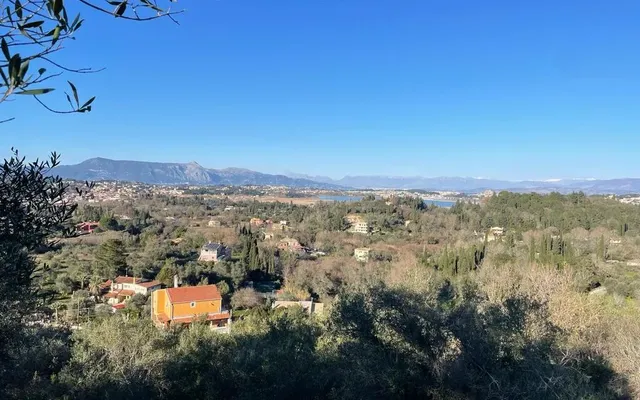 Земельный участок в Corfu