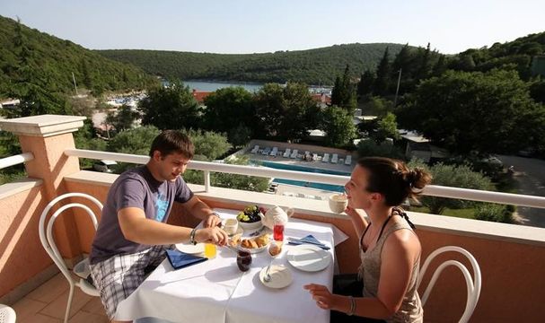 Отель в Пула