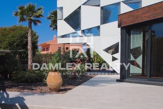 Вилла в Сиджес