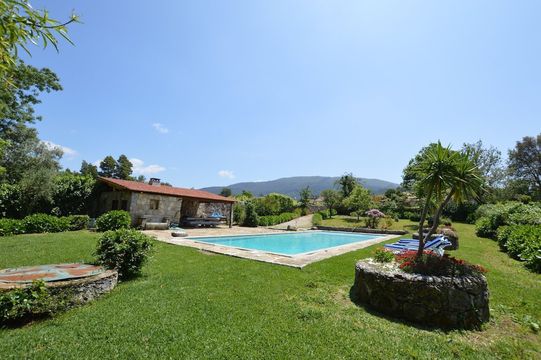 Усадьба в Каминья