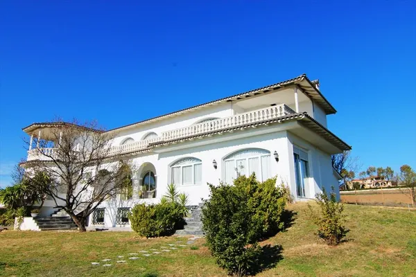 Вилла в Ωραιόκαστρο
