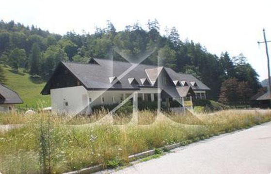 Коммерческая недвижимость в Крань