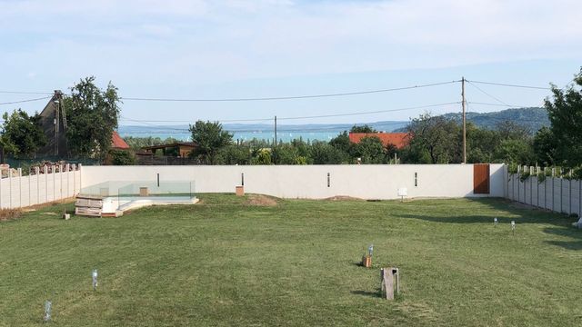 Земельный участок в Balatonfured