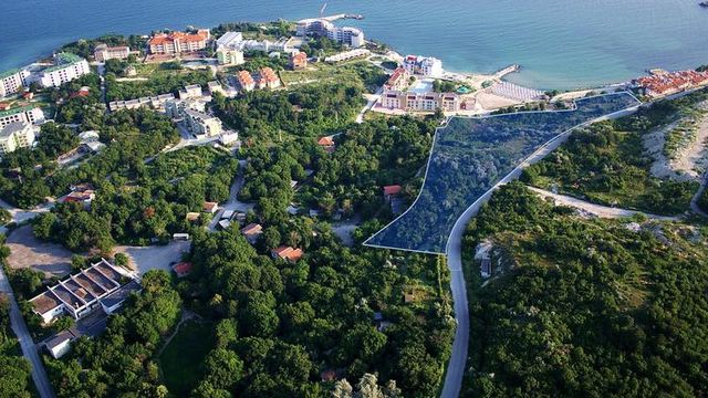 Земельный участок в Балчик