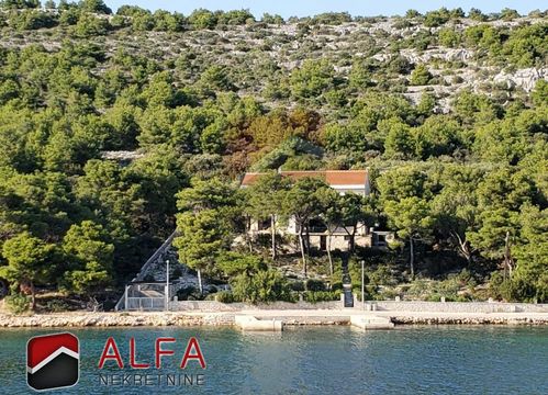 Отдельный дом в Шибеник