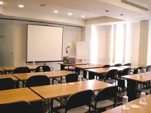 Коммерческая недвижимость в Афины