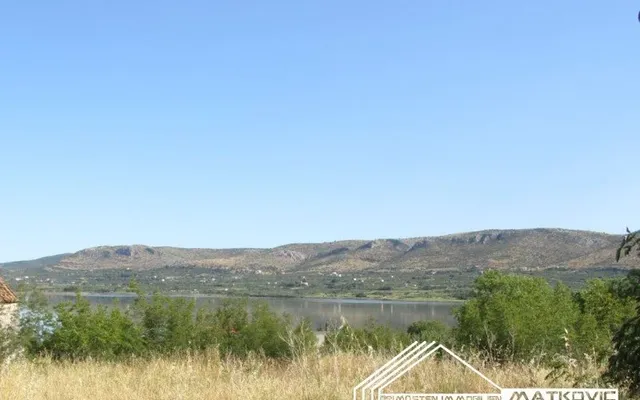 Земельный участок в Шибеник