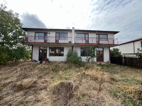 Дом в Порой