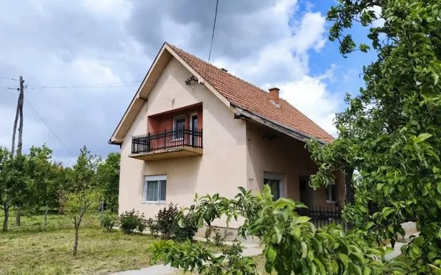 Дом в Сербия