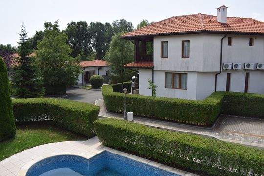 Вилла в Солнечный берег