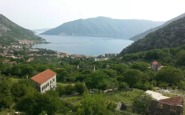 Земельный участок в Рисан