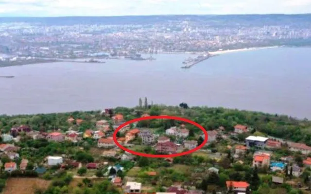 Земельный участок в 4-тирайон