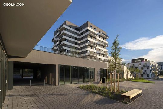 PEKNA VYHLIADKA in Bratislava