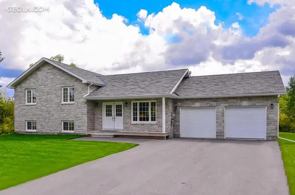 Sandy Row Estates in Ottawa