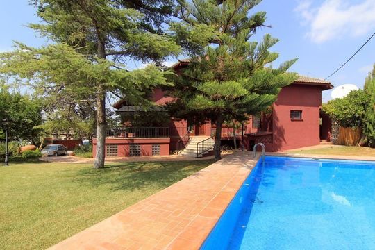 Вилла в Ла-Пoбла-де-Вальбона