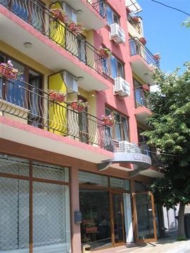 Отель в Поморие