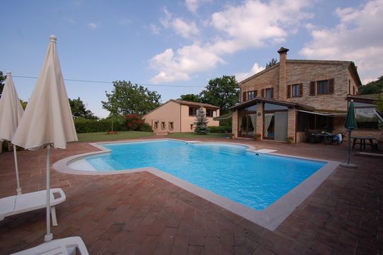 Вилла в Мачерата