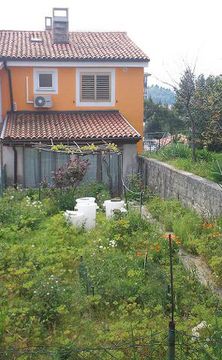 Таунхаус в Луция