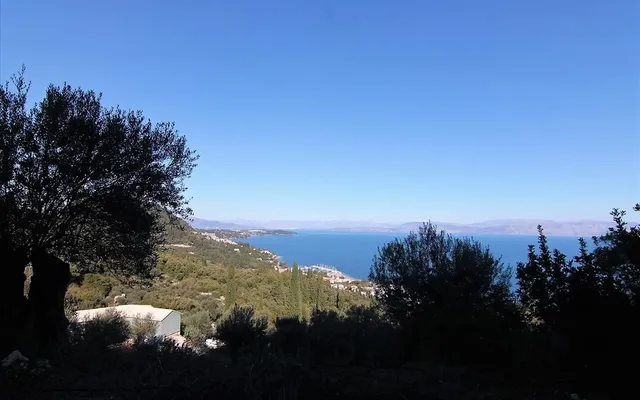 Земельный участок в Corfu