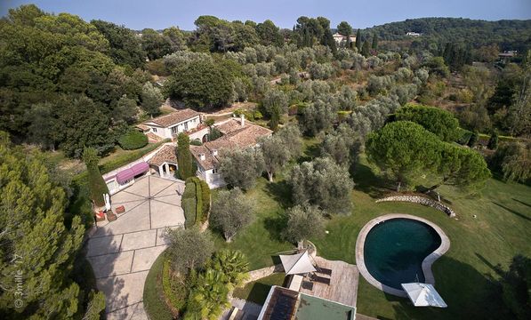 Дом в Мужен