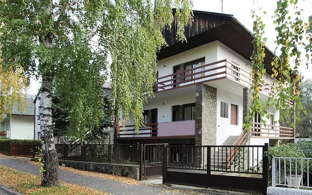 Отель в Хевиз