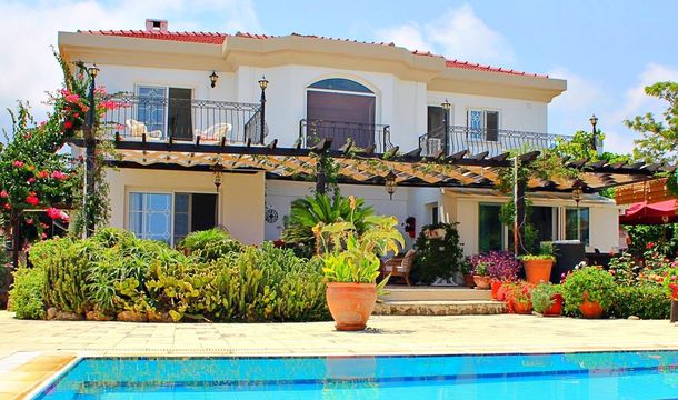 Вилла в Каршияка