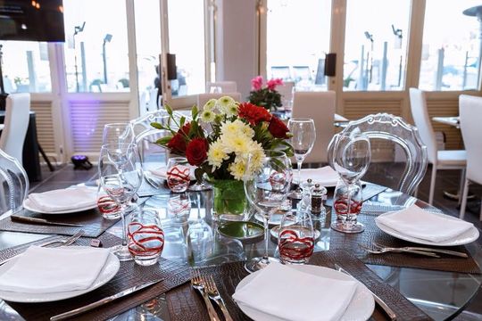 Ресторан / Кафе в Сен-Жан-Кап-Ферра