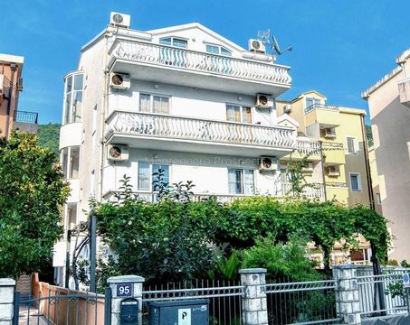 Отель в Будва