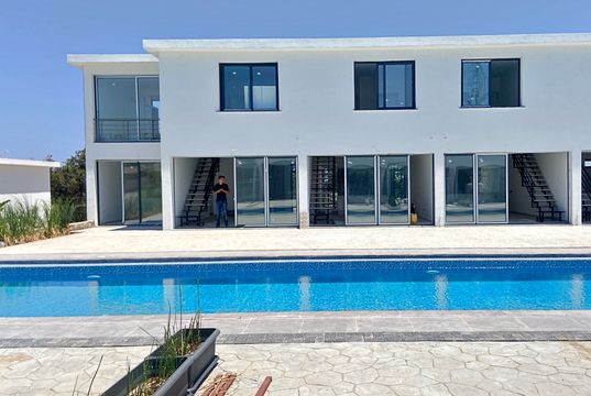 Вилла в Эсентепе