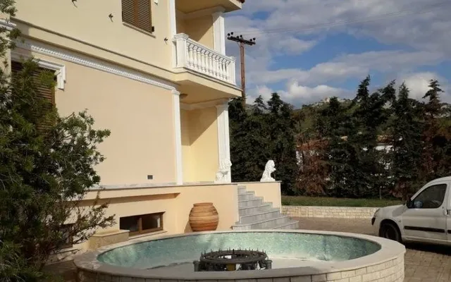 Вилла в Коринф