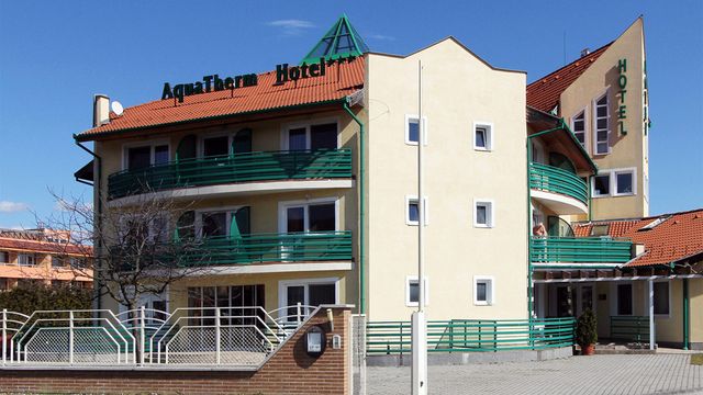 Отель в Залакарош