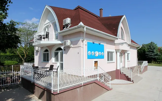 Отель в Хевиз