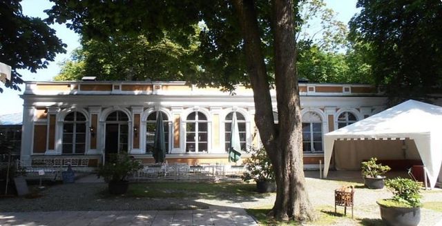 Отель в Берлин