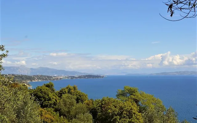 Земельный участок в Corfu