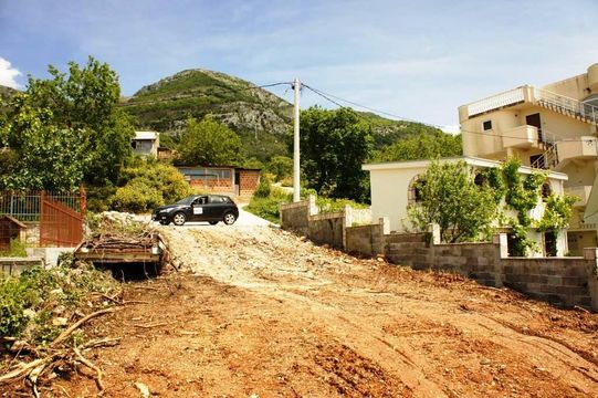 Земельный участок в Ратац