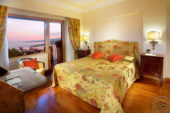 Отель в Портоферрайо