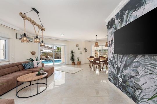 Вилла в Авсаллар