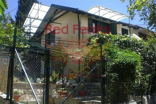 Дом в Кумбор