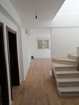 Дуплекс в Тиват