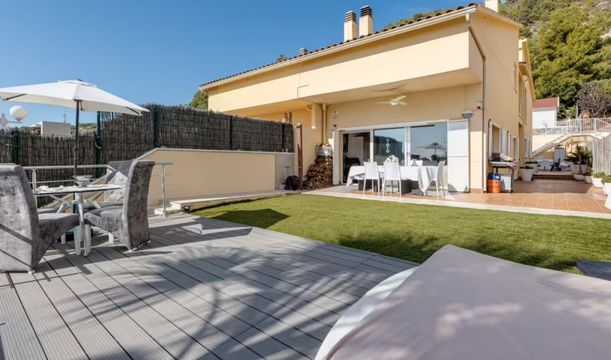 Таунхаус в Сиджес