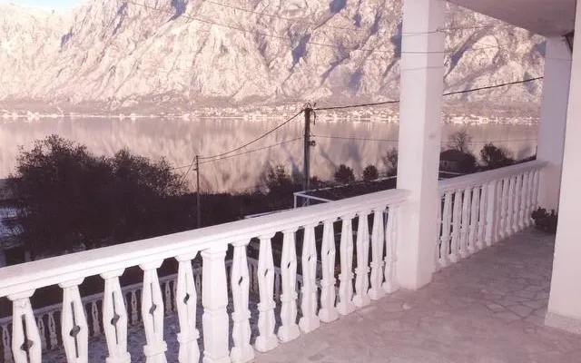 Квартира в Прчань