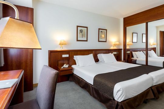 Отель в Мадрид