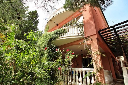 Отдельный дом в Бар